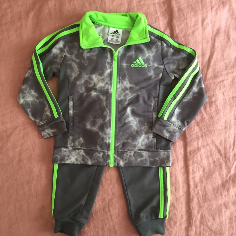 Adidas Jogger Set